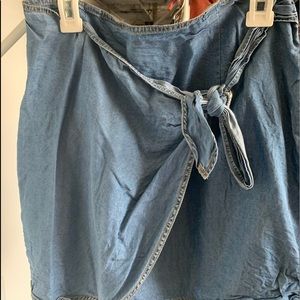 Wrap chambray style skirt